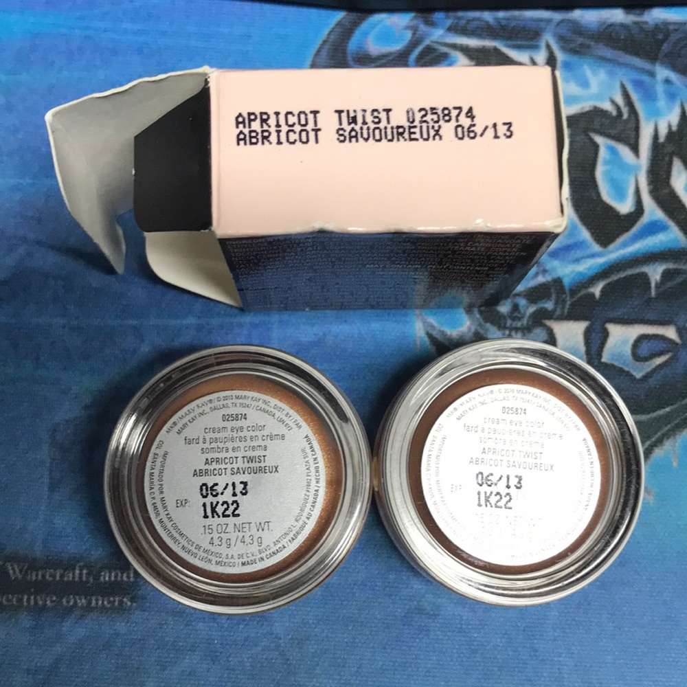 🎁 2 colors available Mary Kay cream eye colors - Picture 3 of 6
